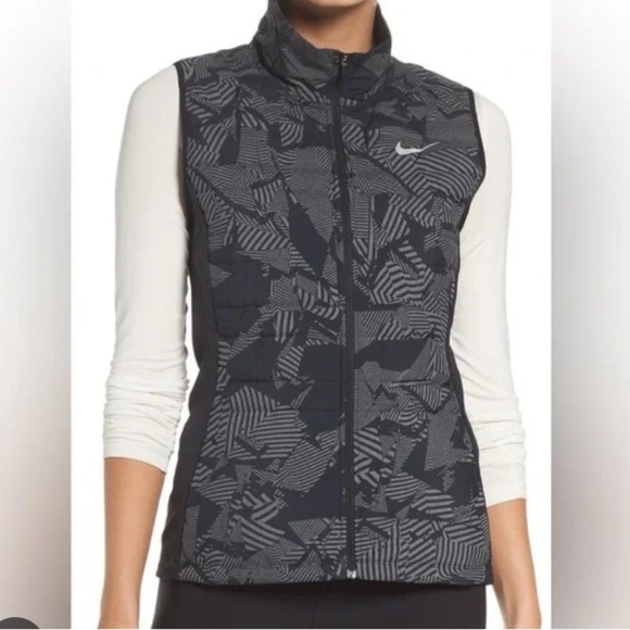 Nike essential flash filled Running Vest black 35996 - Picture 1 of 12